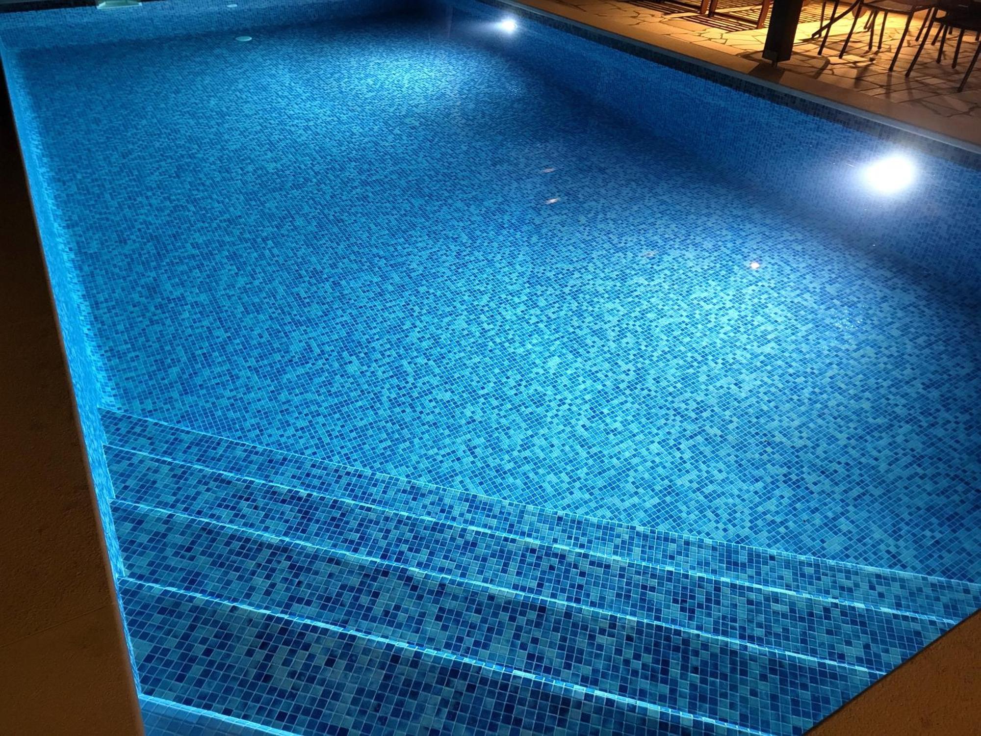 Villa Gorana For 10 With Large Private Pool Sutina エクステリア 写真